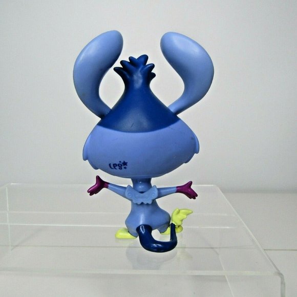 Littlest Pet Shop Bunny Action Figure Blue Wings 5 Inches - Picture 4 of 9